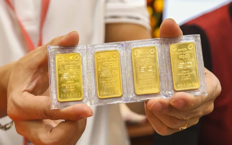 co nen mua vang thoi diem nay khong co hoi va rui ro dau tu